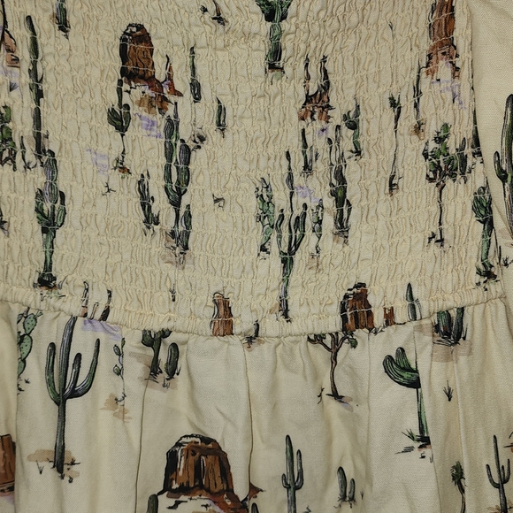 KITRI Jolene Joshua Tree Print Shirred Dress - Picture 9 of 10